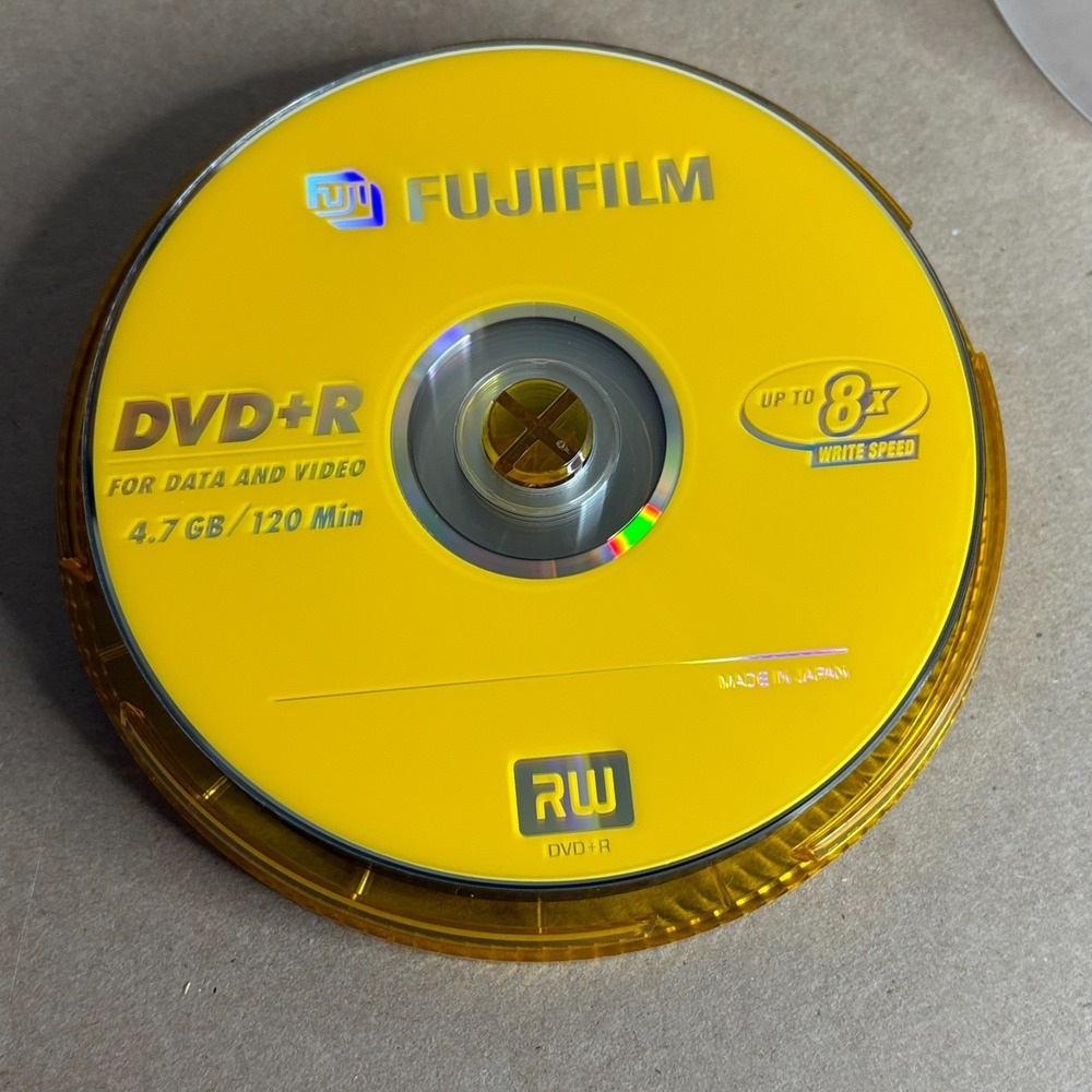 Fujifilm DVD+R 10 Pack 4.7GB 8X Blank Discs Spindle Data Video RW Media